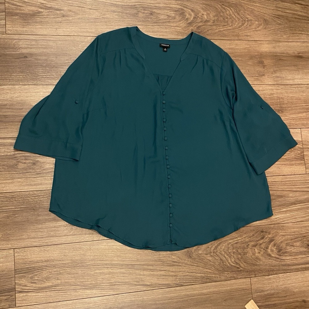 Torrid Green Womens Size 4 (Plus) Sheer Button Down Vneck Flowing Blouse Womens